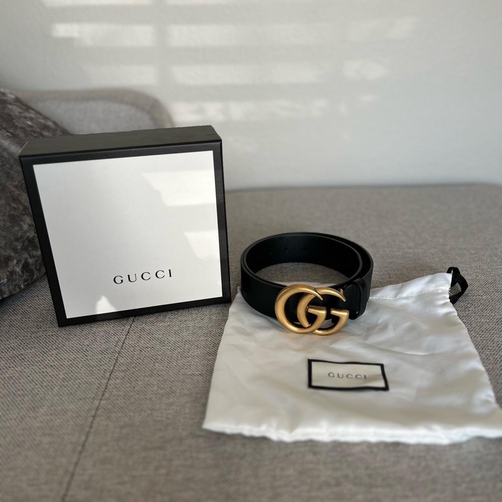 Gucci Marmont black belt size 75 with original dust bag and box
